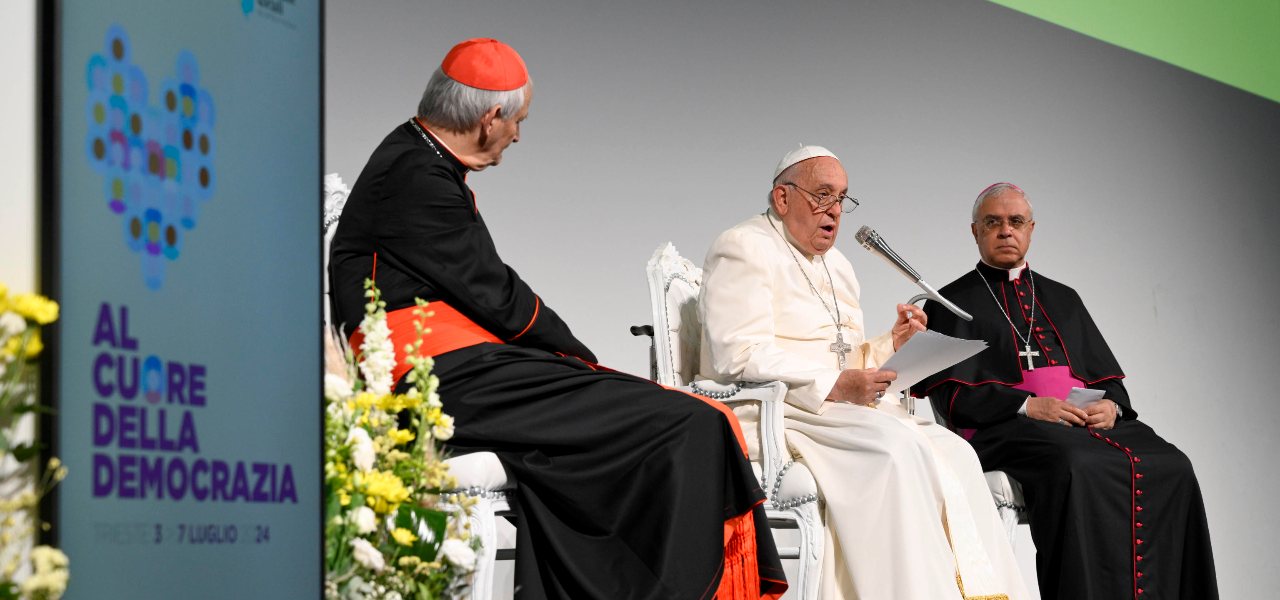 Papa Francisco: “crise da democracia, chega de fé privada” / Zuppi: “Os católicos não são um lobby, vamos defender a pessoa”